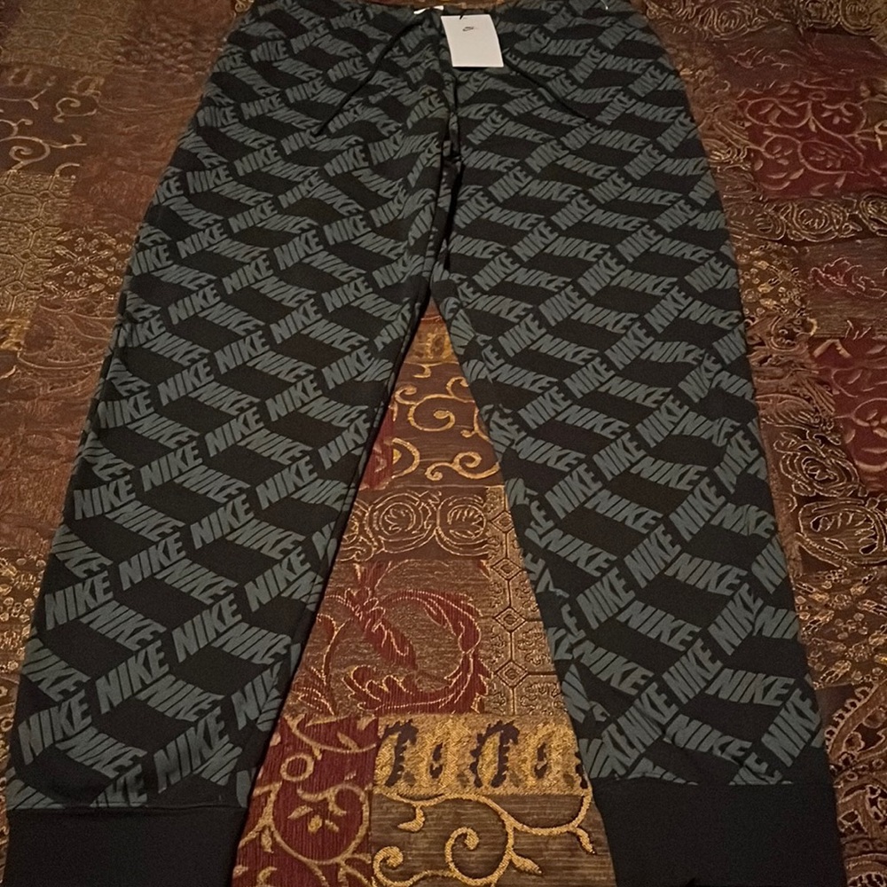 Nike Sportswear Fleece Lined Joggers